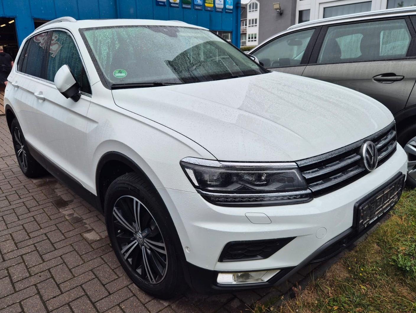 Volkswagen Tiguan Highline BMT.4Motion.DSG.Pano.LED.AHK.Led