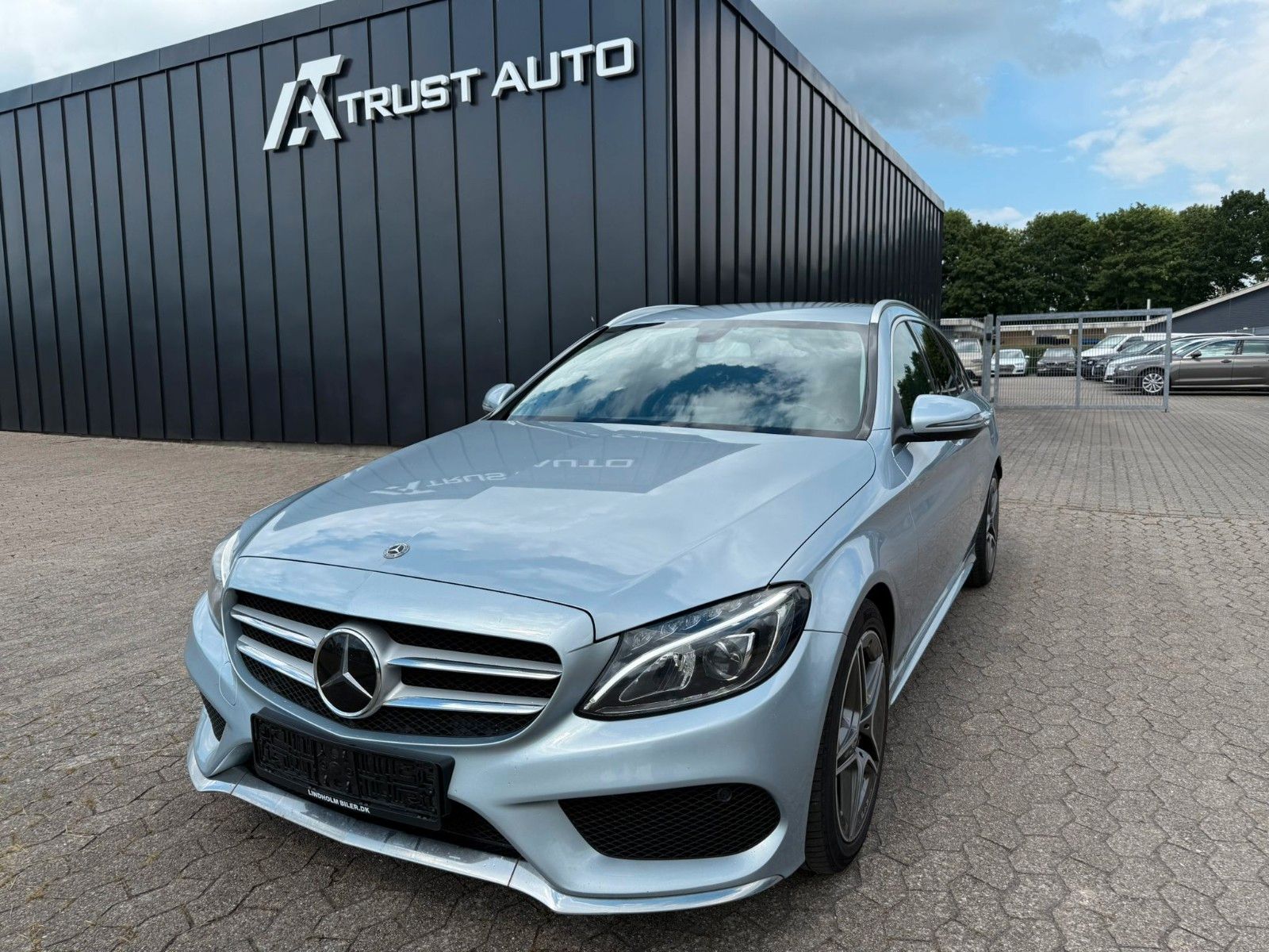 MERCEDES-BENZ C 220 d AMG Line