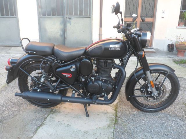 Royal Enfield ROYAL ENFIELD CLASSIC 350 DARK STEALTH BLACK