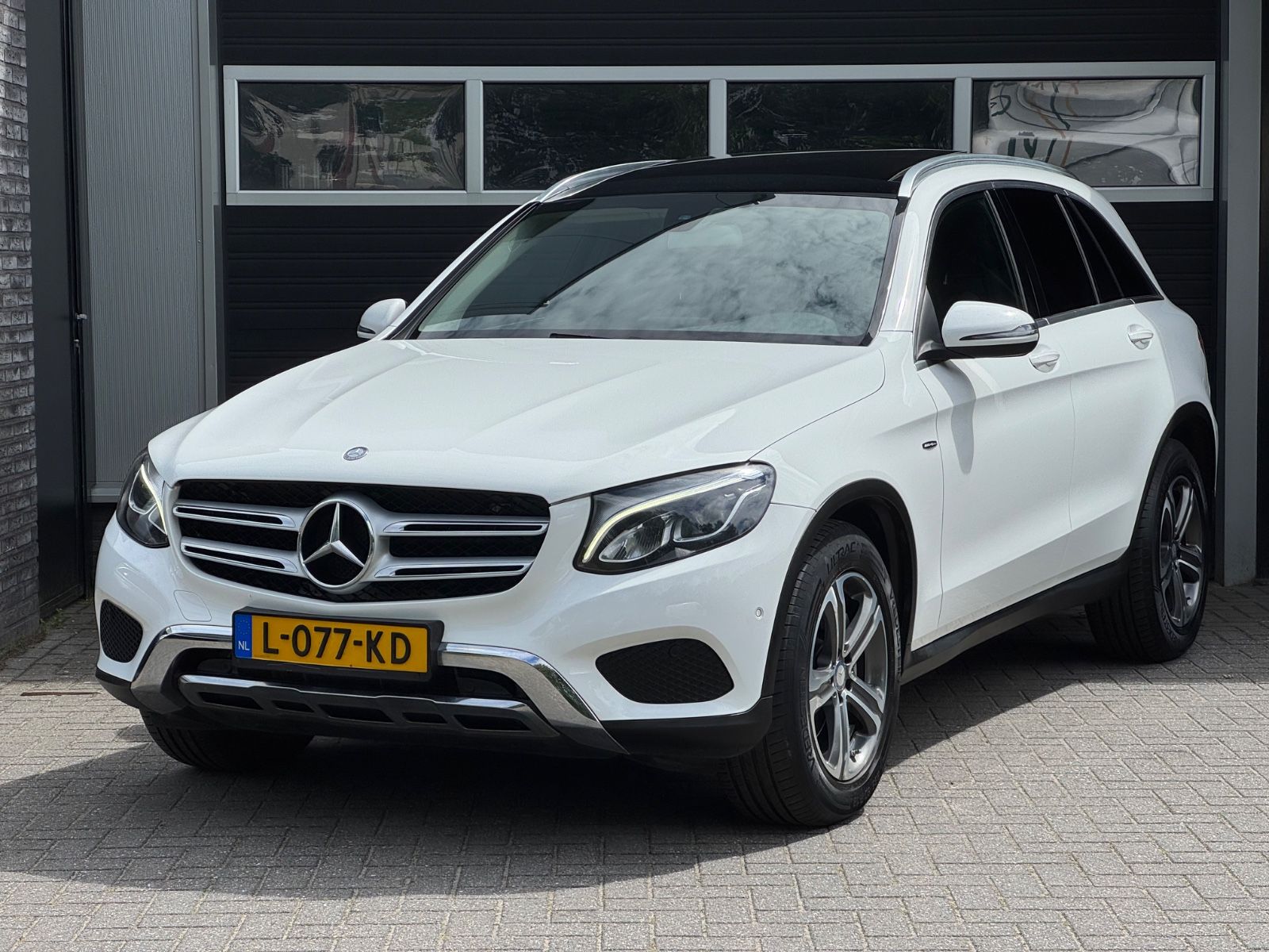 MERCEDES-BENZ GLC 220 d 4Matic Xenon/Led, Pano