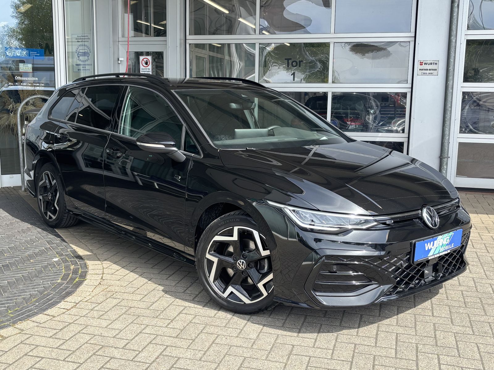 Volkswagen Golf Var. 1.5eTSI R-LINE ACC Kamera Navi FPK imagem 3