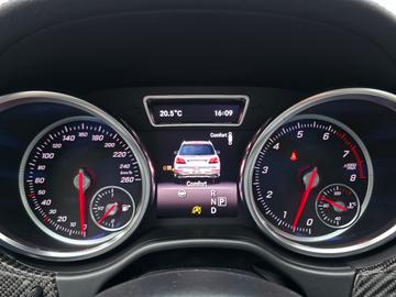 2016 Mercedes-BENZ GLS — миниатюра 30