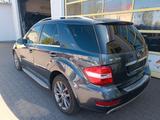 Mercedes-Benz ML 350 - Mercedes-Benz ML 350 aus 2010