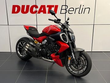 Ducati Diavel V4 viel Zubehör