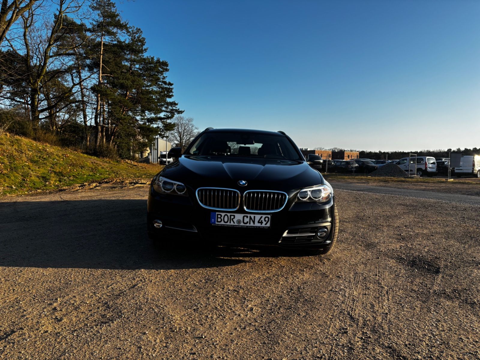 BMW 520 D Touring AHK Pano Leder Klima SR 8 Felgen 