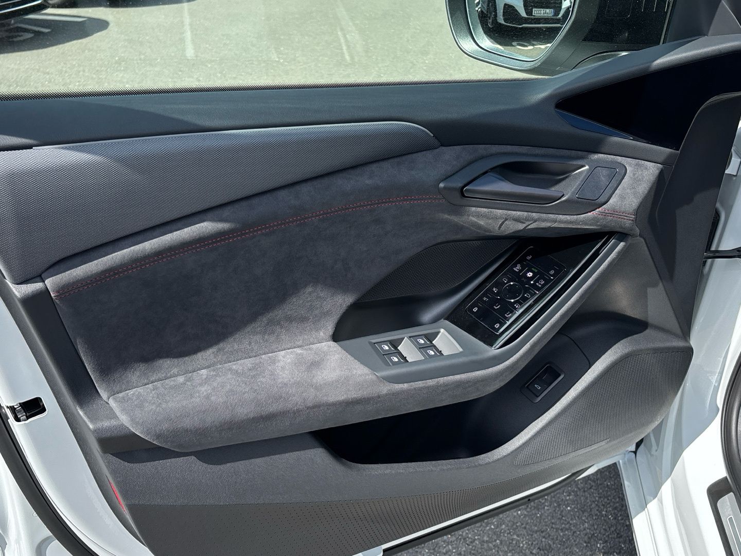 Audi A6 e-tron - Bild 12