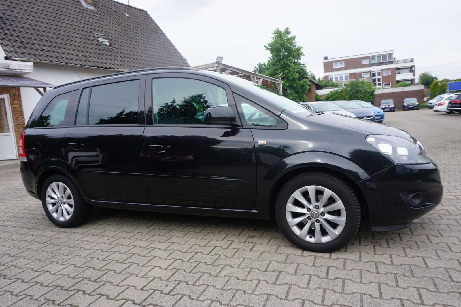 Opel Zafira Family /KLIMA/EURO5/SCHECKHEFT/TÜV NEU/