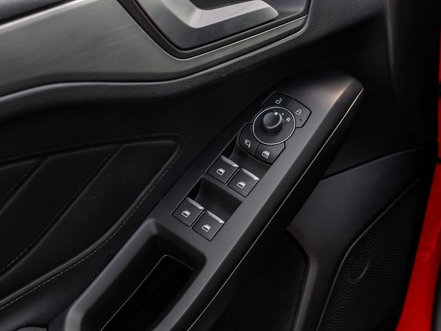 Ford Focus Turnier 1.5 Titanium Fernlicht-Assistent