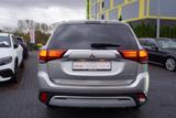 Mitsubishi Outlander 2.0 2WD Navi Kamera PDC Android Apple - Mitsubishi Outlander Gebrauchtwagen in Berlin