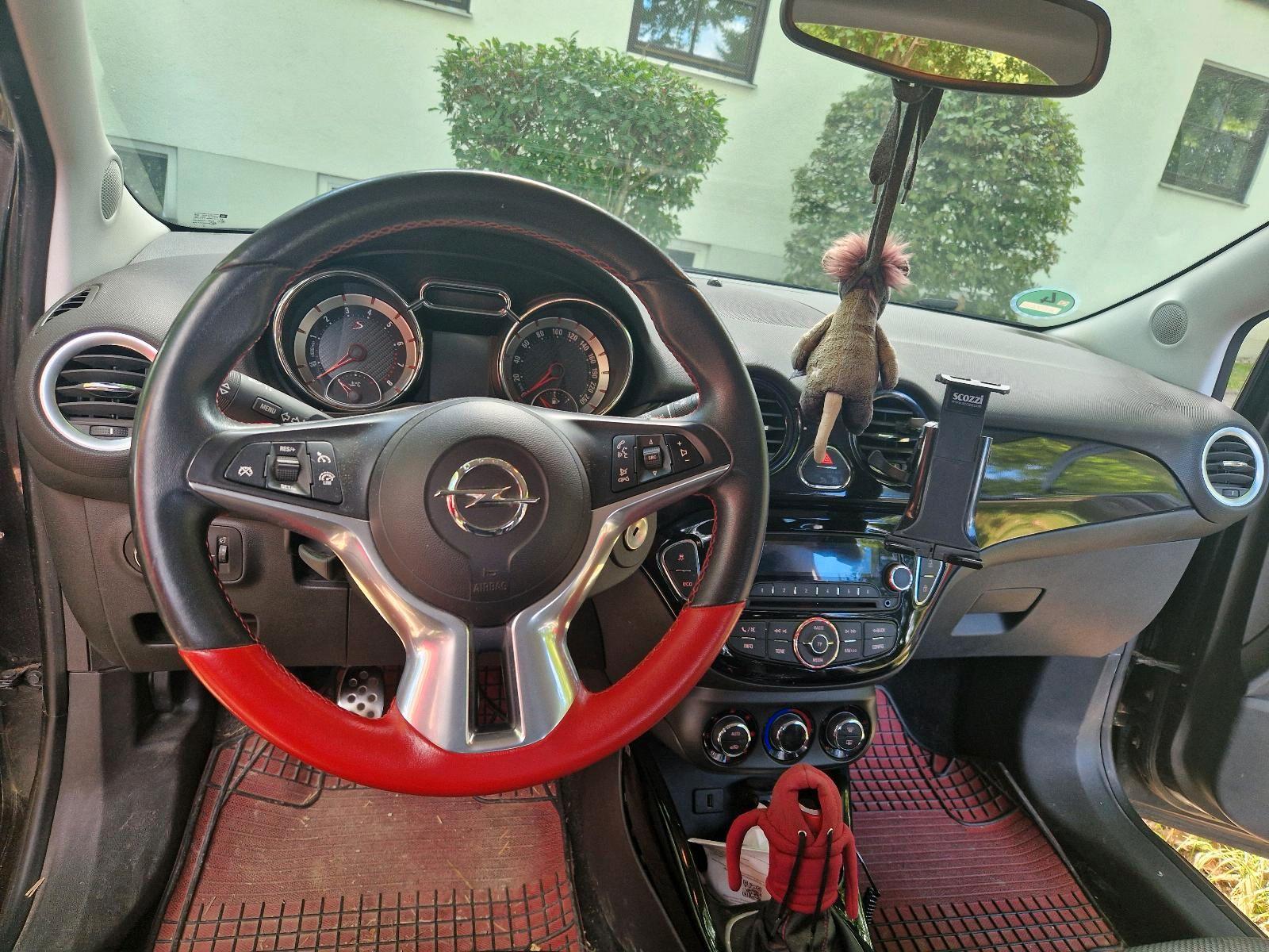 Opel Adam
