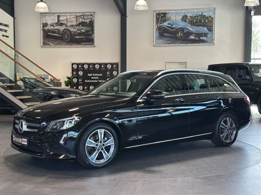 Image of Mercedes-Benz C 220