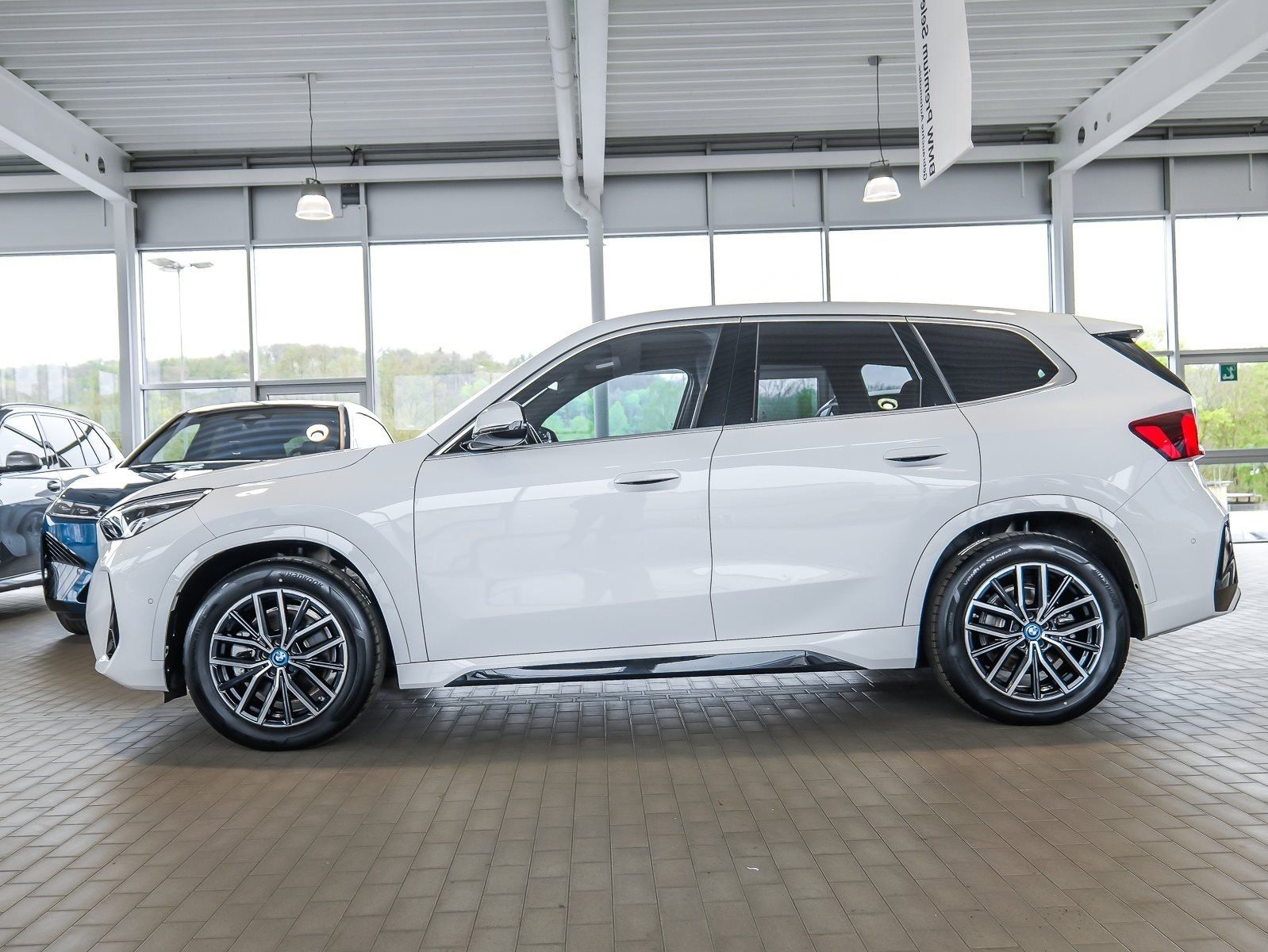 BMW iX1 - Bild 10