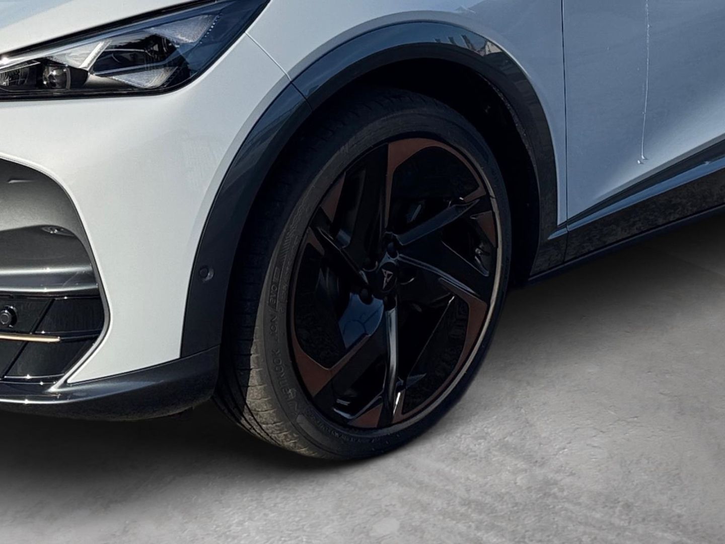 Cupra Tavascan - Bild 8