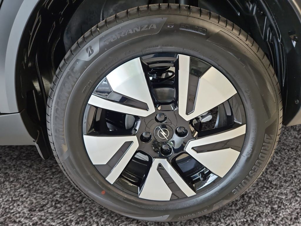 Fahrzeugabbildung Opel Frontera 1.2 DI 48V GS Sitzheizung LED Parkpilot