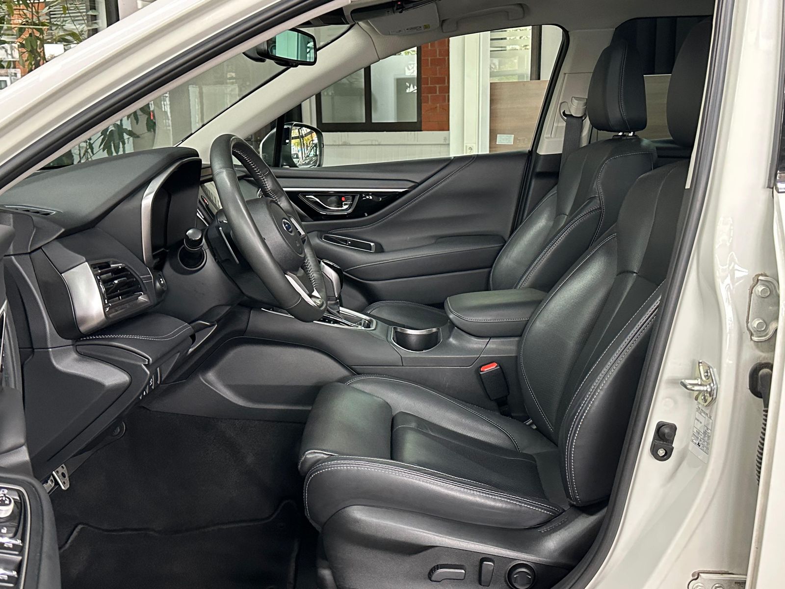 Fahrzeugabbildung Subaru Outback 2.5i Platinum EyeSight LED LEDER PANO TO