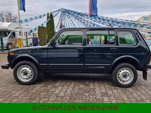 Lada Niva 4x4*4-türig*LED*AHK*IsoFix*Öl&Reifen Neu*