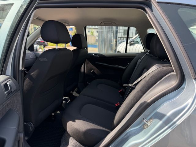 Fabia Combi 1.4, Scheckheft, 1. HAND, TÜV NEU Bild 8