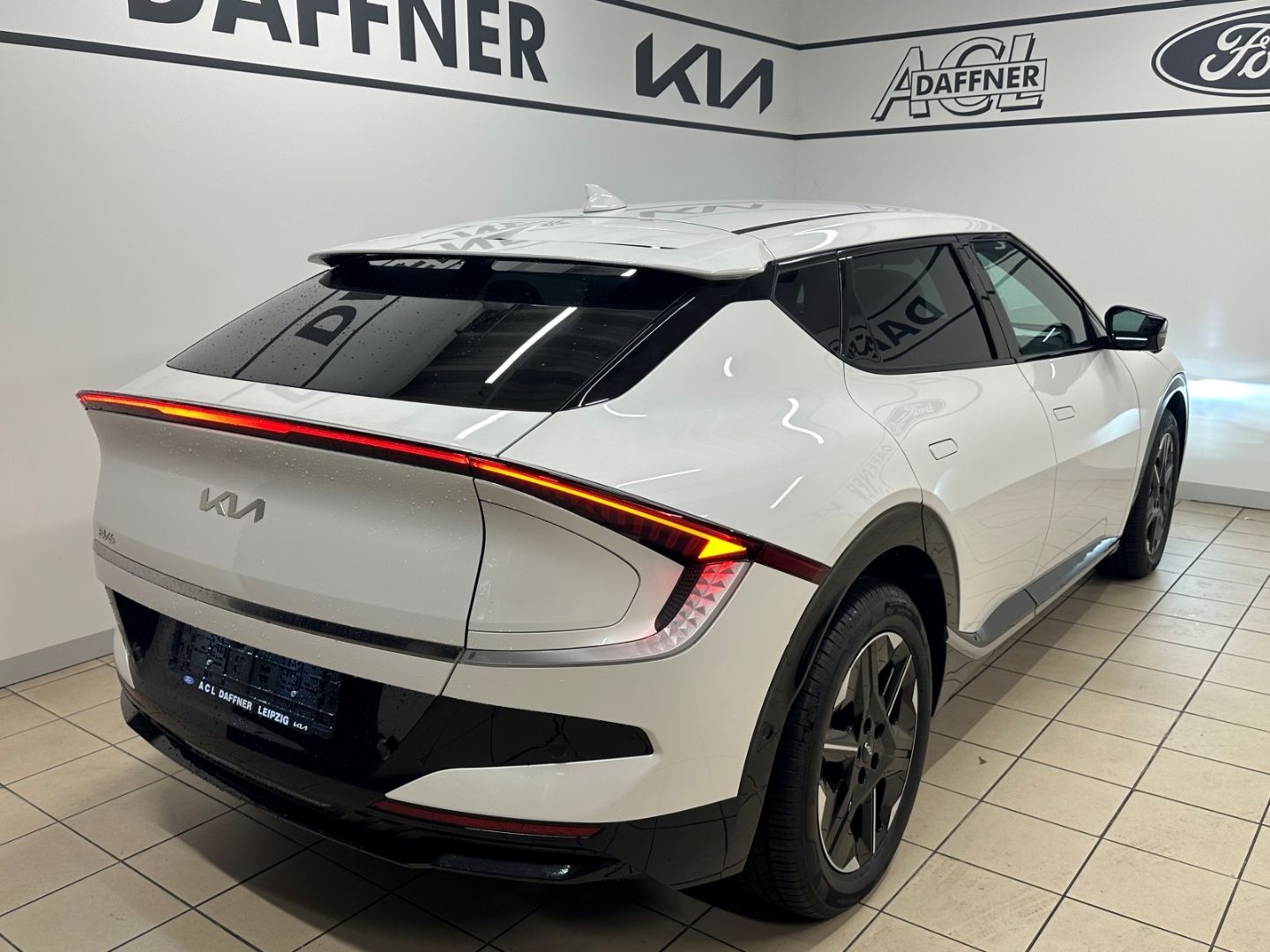 Fahrzeugabbildung Kia EV6 Earth 84 kWh Kamera Sitzlüftung Wärmepumpe