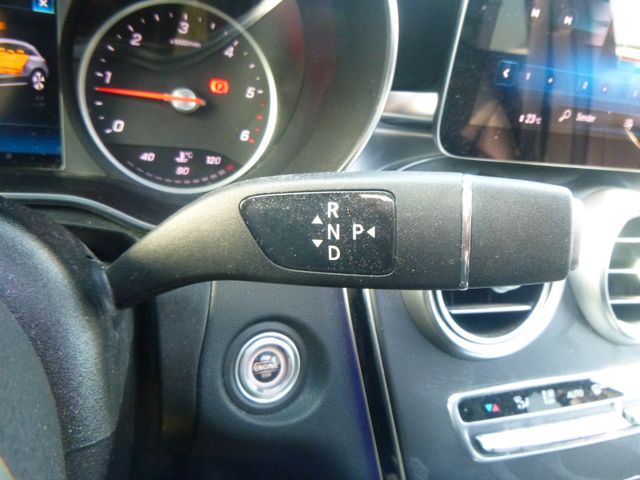 Fahrzeugabbildung Mercedes-Benz GLC 220 d 4Matic>Allrad/AUT/AHK/LED/360KAM/NAV<