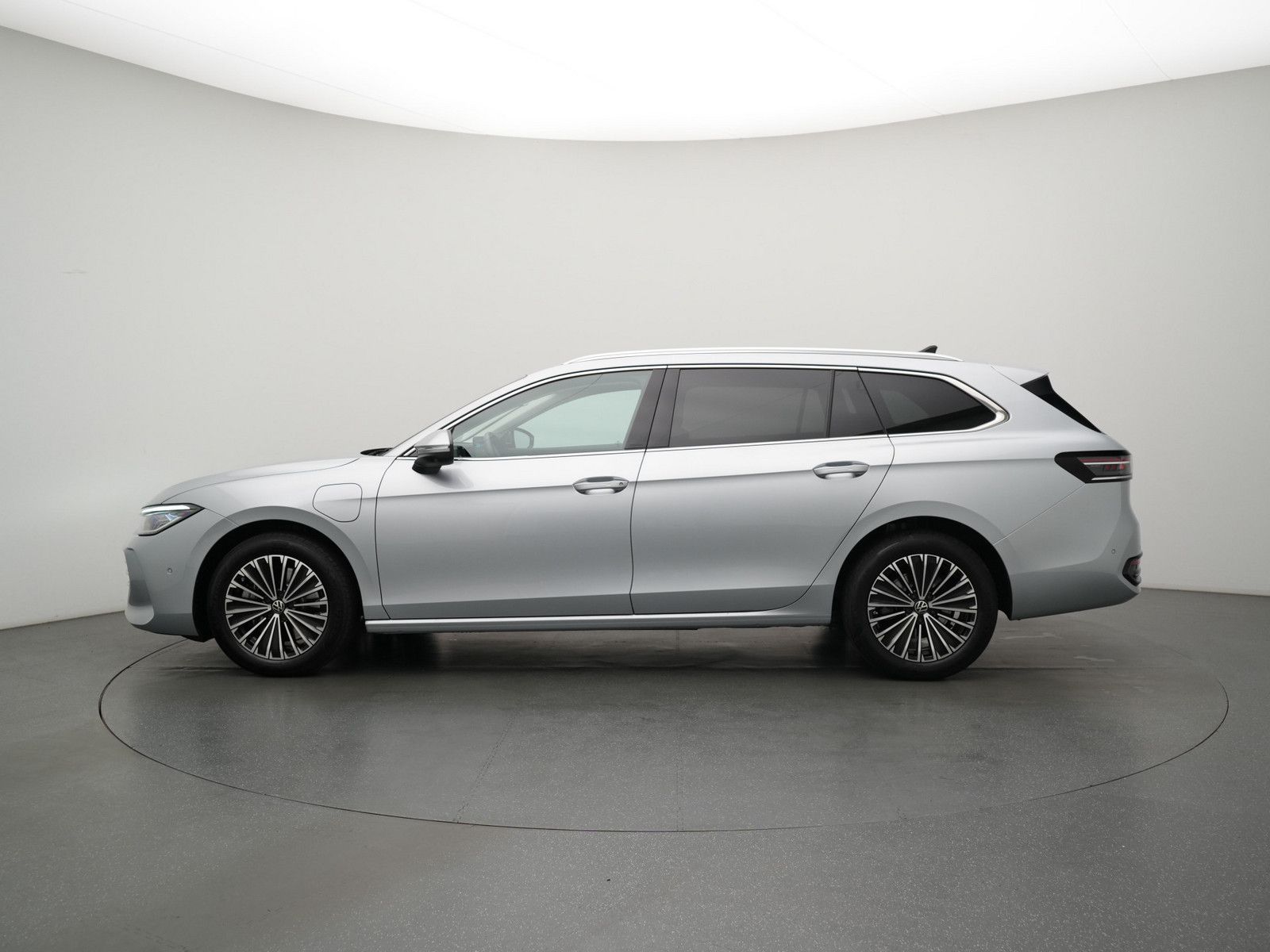 Volkswagen Passat - Bild 19