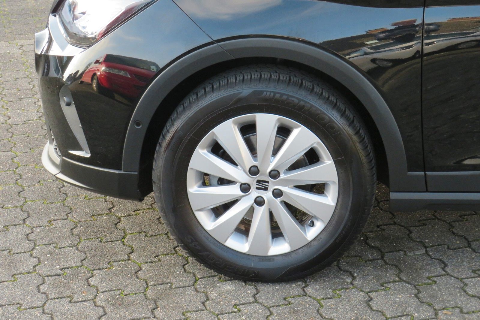 Fahrzeugabbildung SEAT Arona Style DSG FULL-LINK SITZH KAMERA GJ ACC 1H