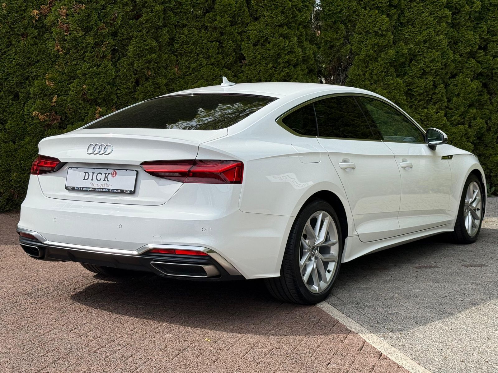 Fahrzeugabbildung Audi A5 Sportback 35 TDI S Line LED+NAV+ACC+SHZ+DAB+