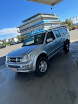 Isuzu D-Max Double Cab Custom 4WD - Isuzu: Double Cab