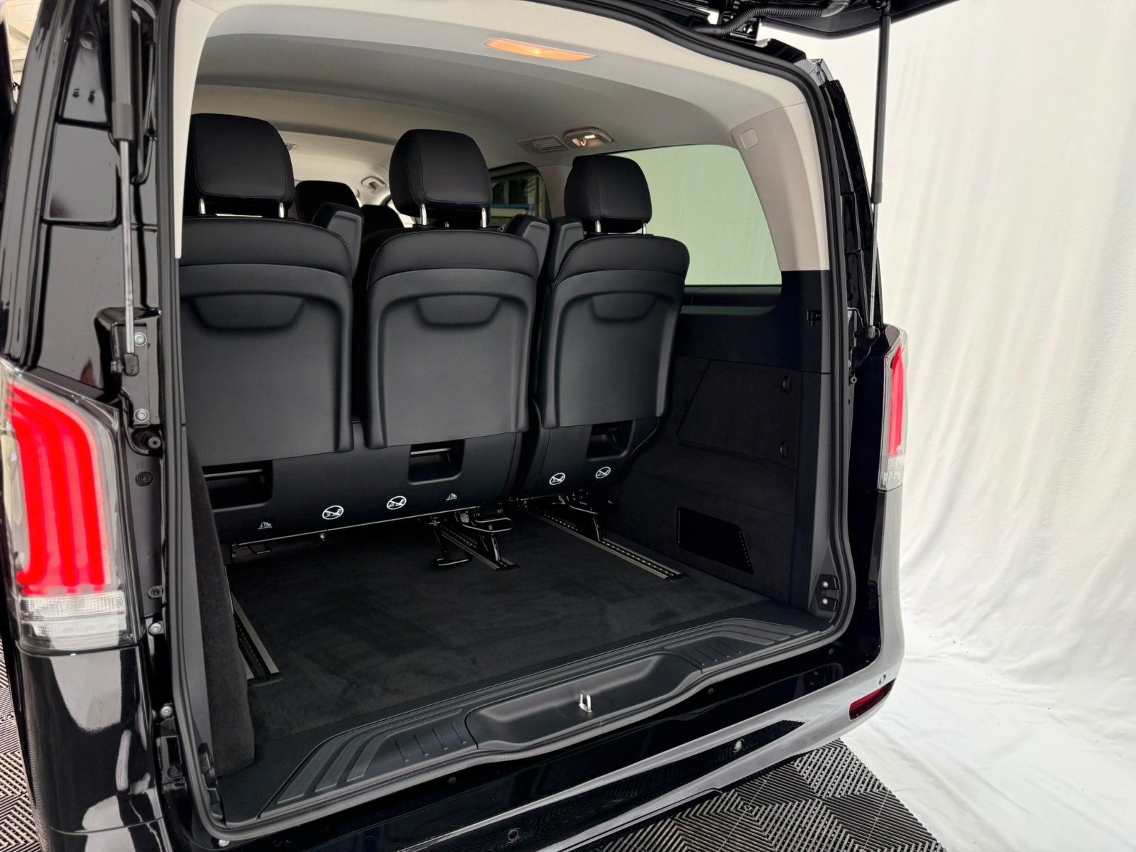 Fahrzeugabbildung Mercedes-Benz Vito Tourer 116 CDI RWD SELECT lang