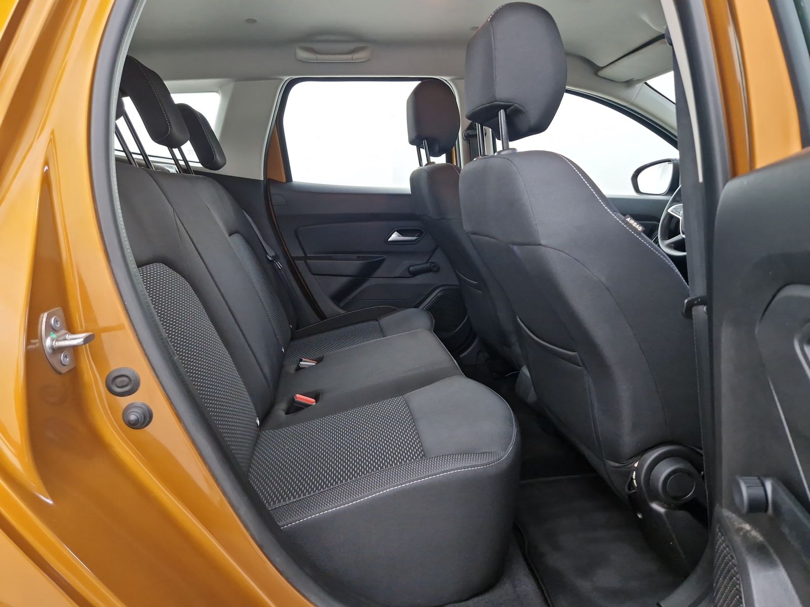 DACIA Duster 1.0 TCe 100 LPG Comfort 2WD – Bild 11