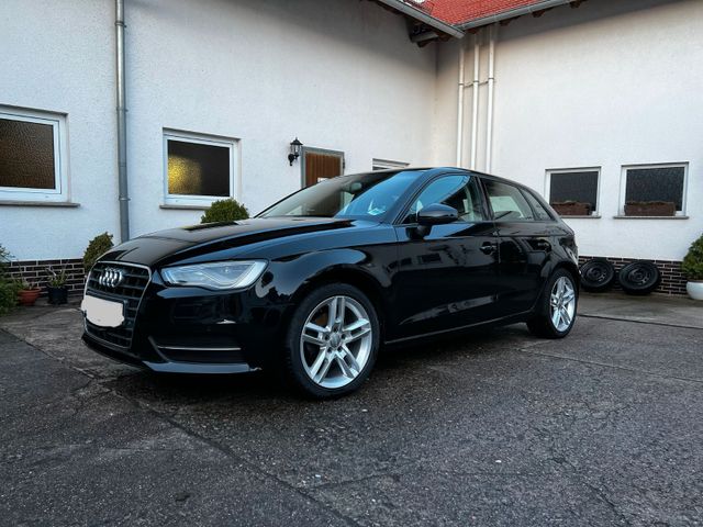 AUDI A3 1.6 TDI Ambition Sportback; ACC; Navi; Sounds