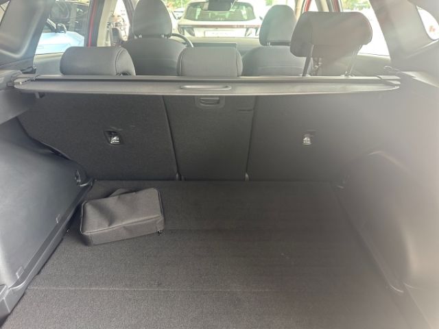 Fahrzeugabbildung Hyundai Tucson FL (MY25) (160 PS) 6-MT 2WD SELECT Navi d