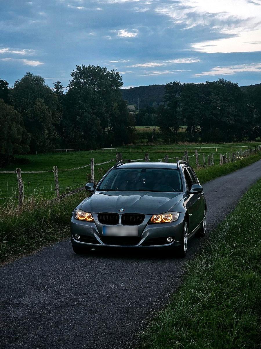 BMW 316 2009 — engine 143 HP (105kW)