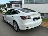 Tesla Model 3 Langstreckenbatterie - Allradantrieb... - Tesla Model 3 Gebrauchtwagen in Frankfurt