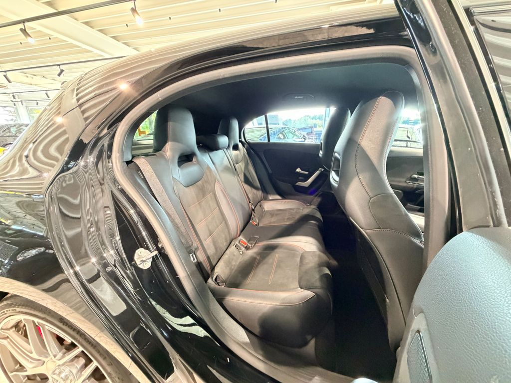 MERCEDES-BENZ A-Class 2020