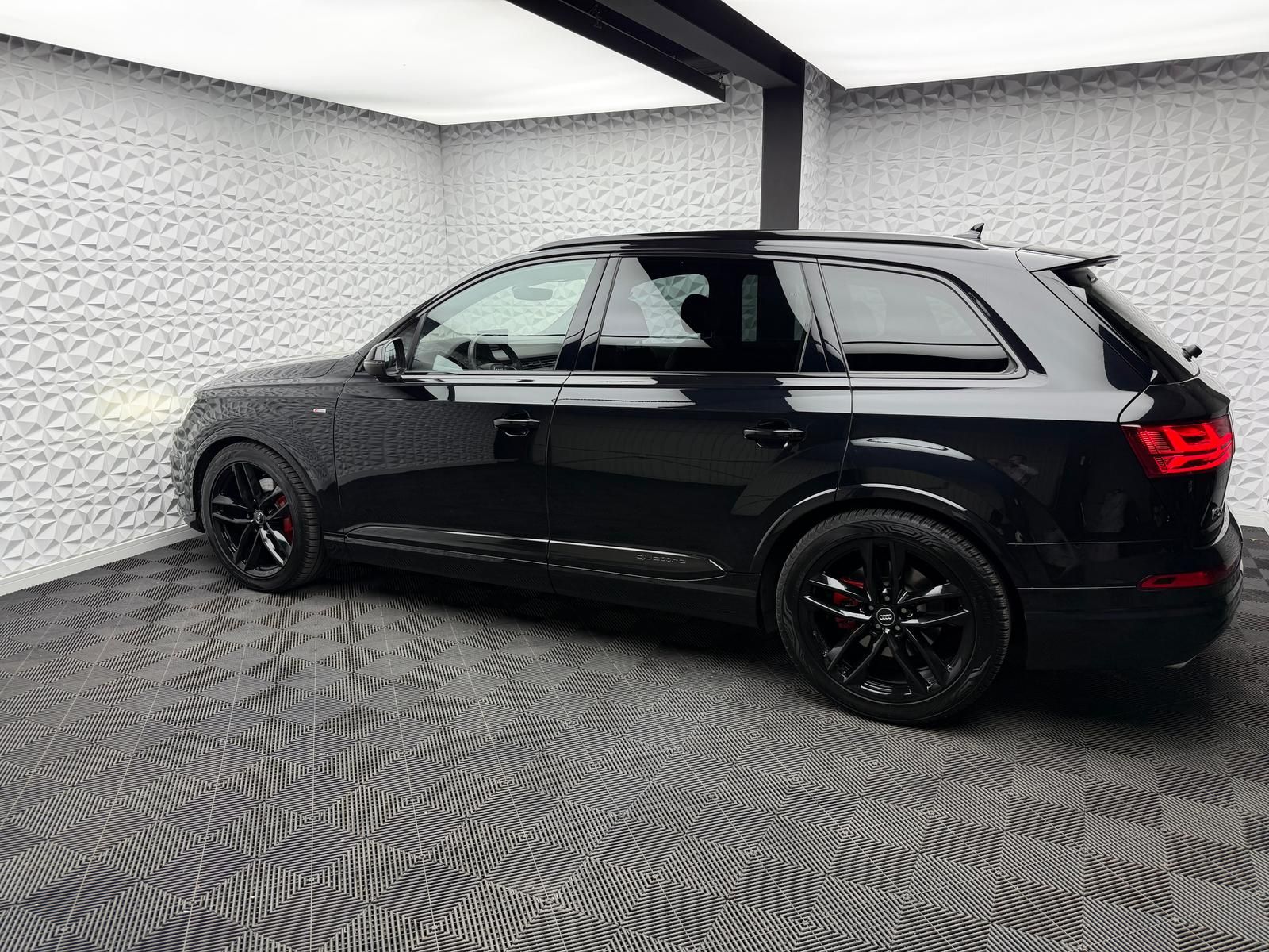 Fahrzeugabbildung Audi 3.0 TDI QUAT/S-LINE/7-SITZE/ALLRADLENK/PANO/STHZ