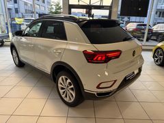 VW T-Roc 1.5 TSI Style DSG LED ACC NAVI AHK MASSAGE