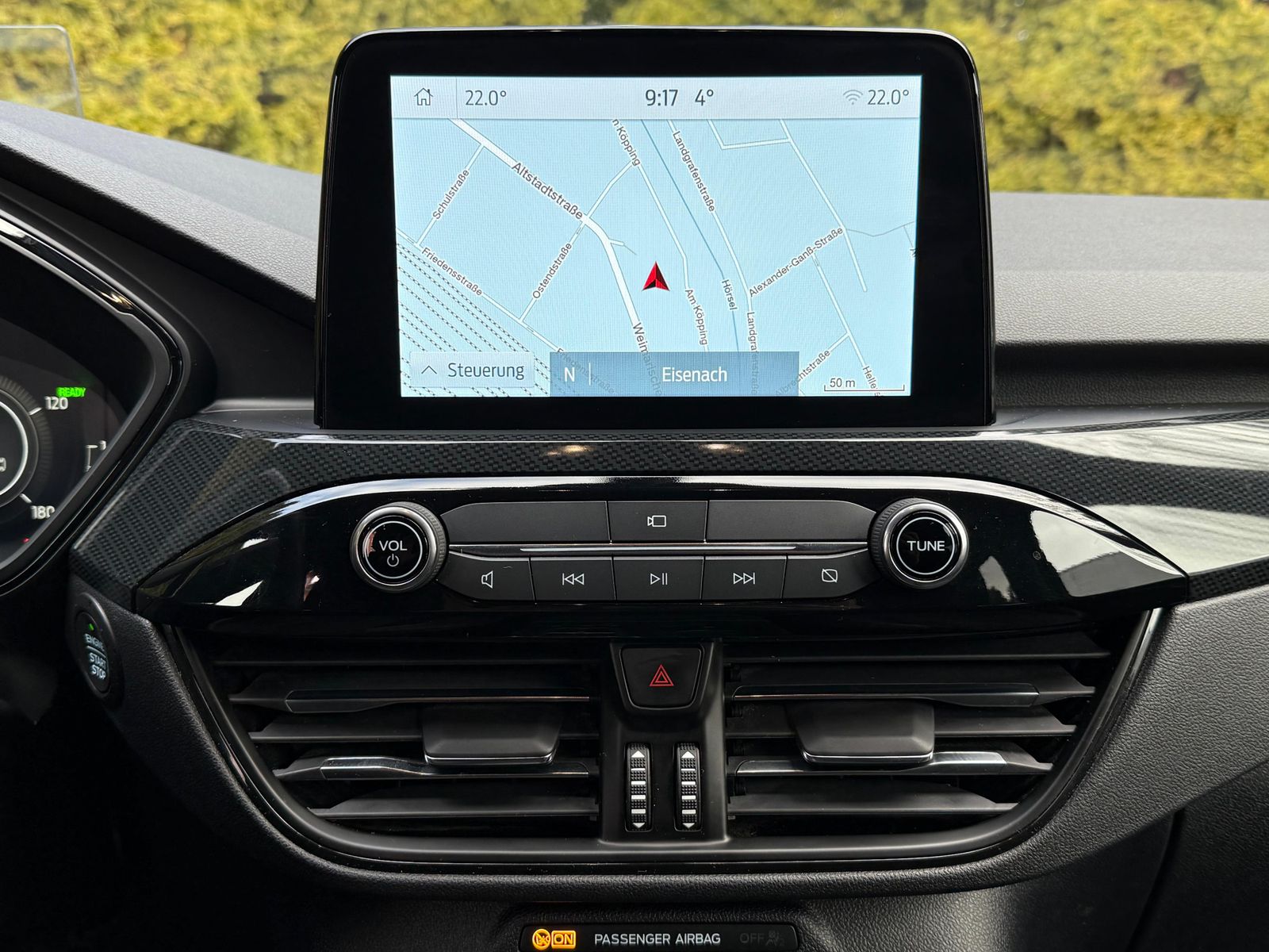 Fahrzeugabbildung Ford Kuga 2.0 PHEV ST-Line X LED+NAVI+SHZ+KAM+AHK+HuD
