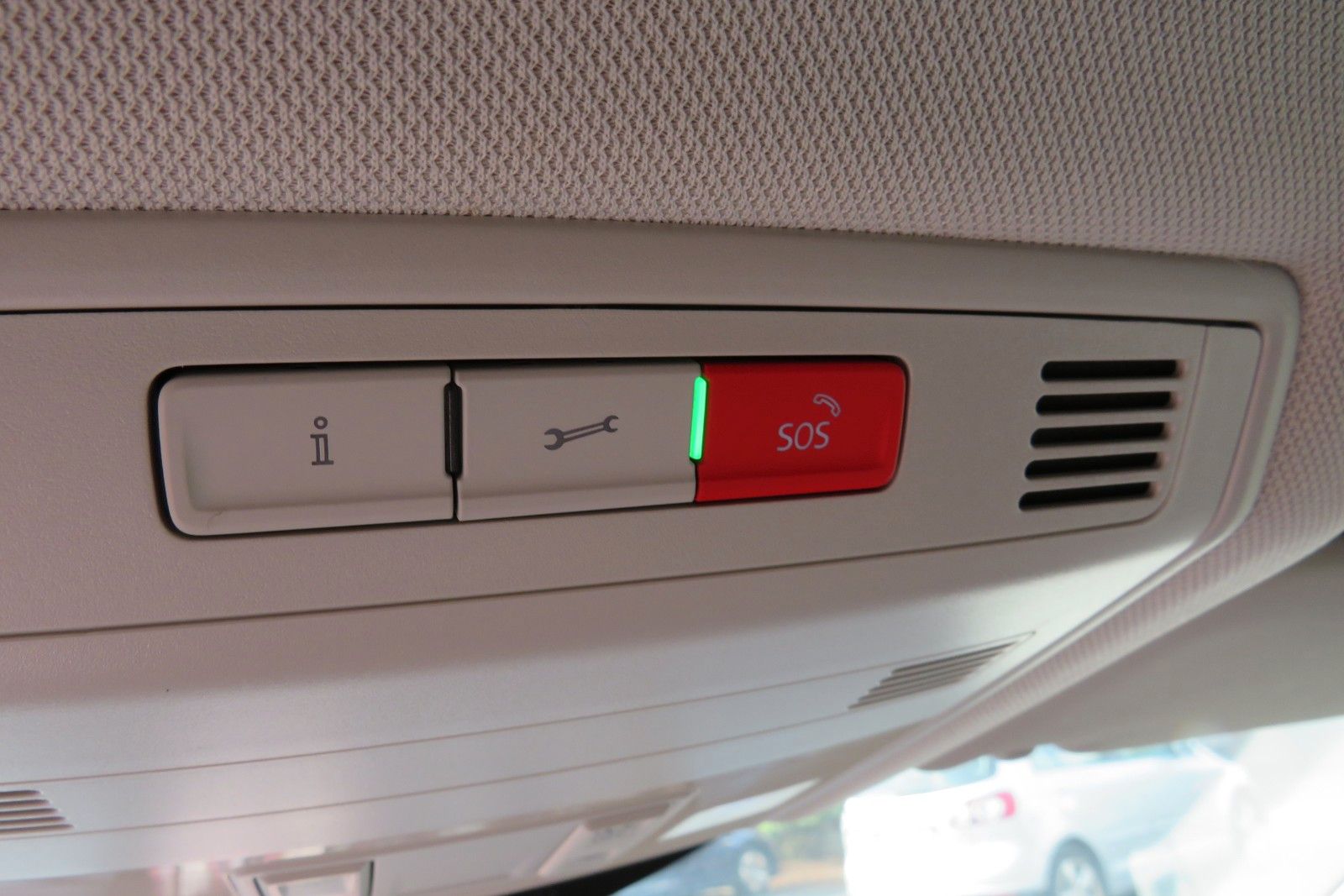 Fahrzeugabbildung Volkswagen T-Roc Style KAMERA ACC NAVI APP SITZH DIGI-COPI