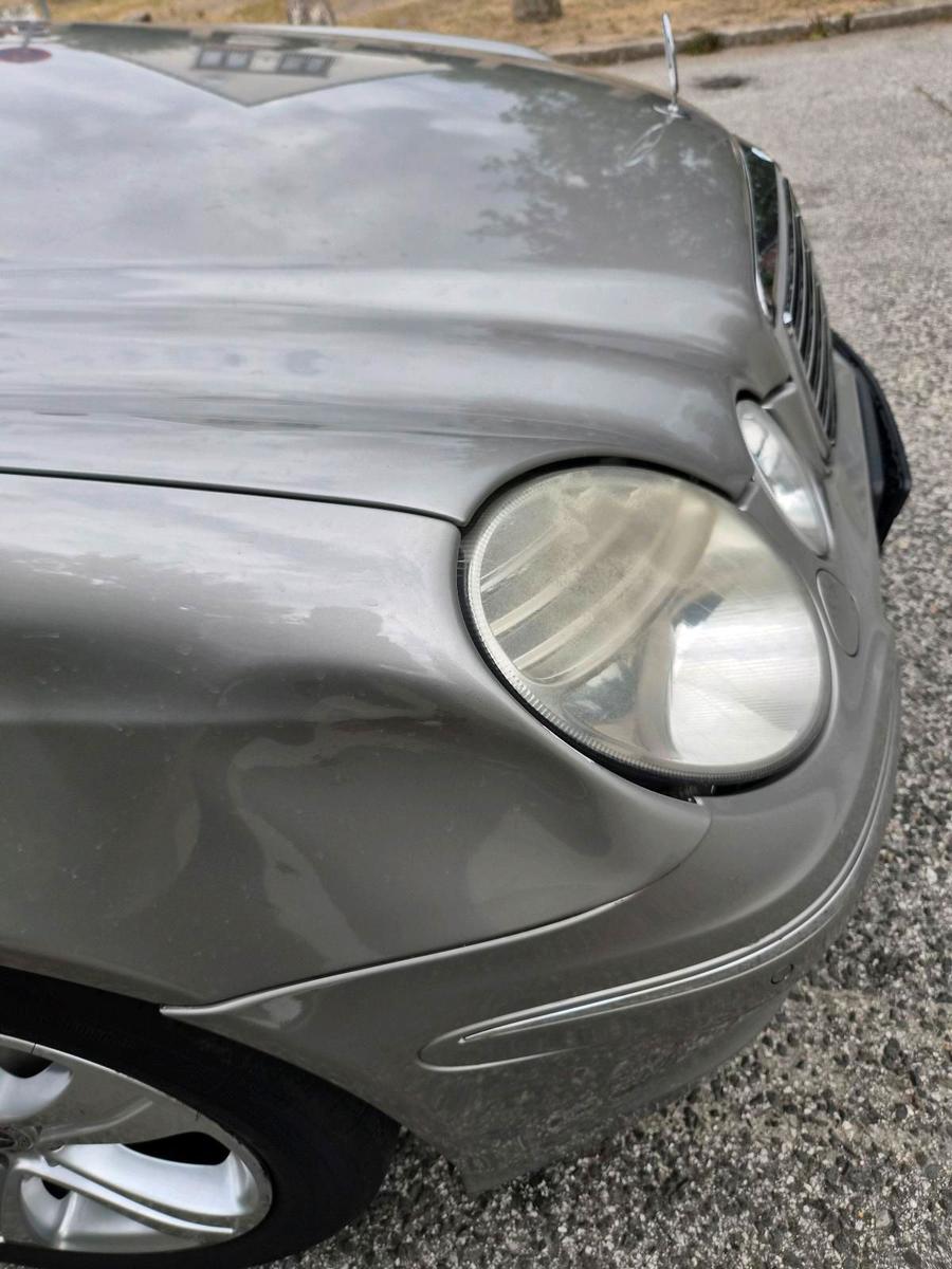Mercedes-Benz E200 2008 — photo 10