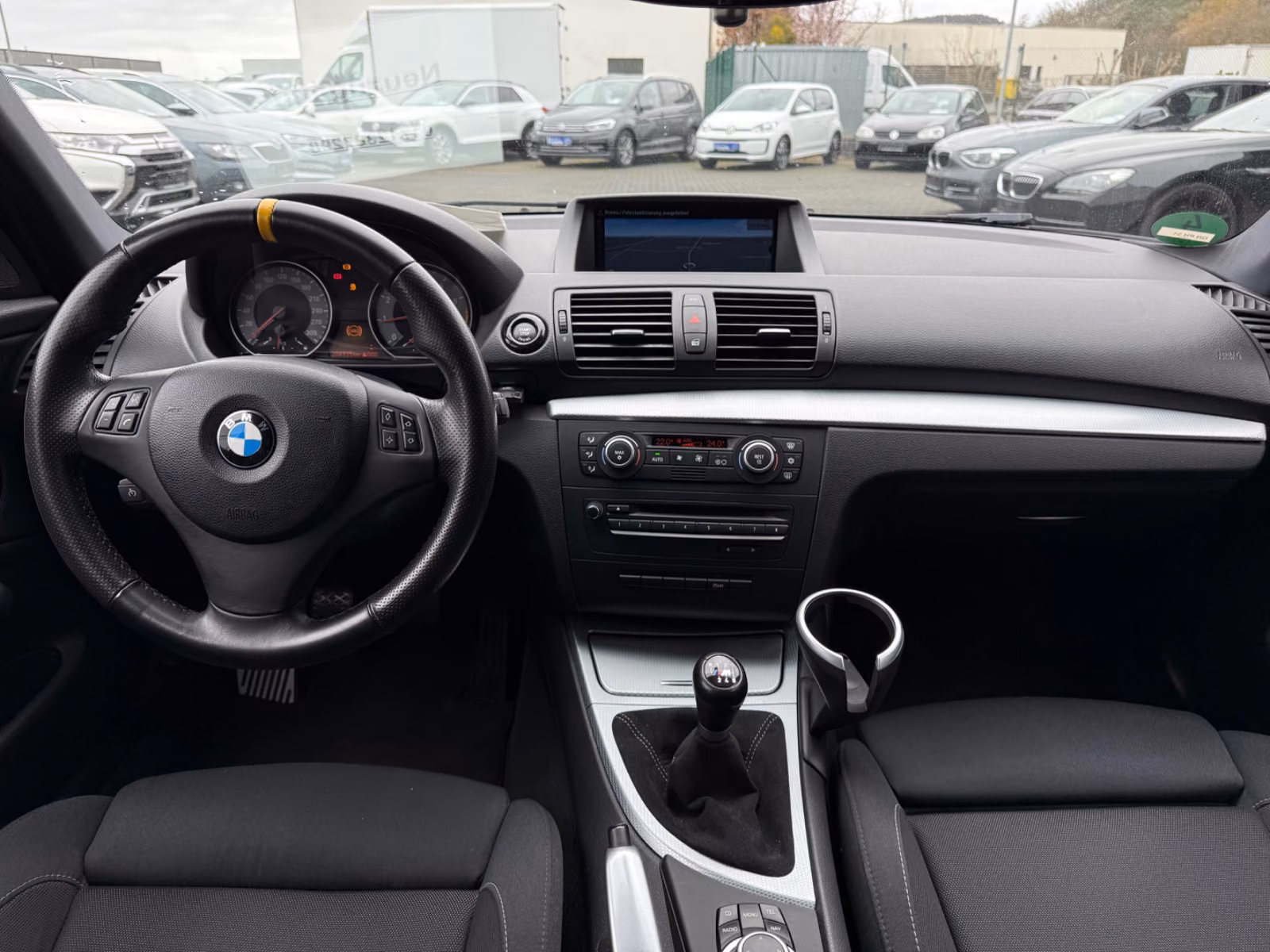 BMW 1er M1  *V8 *420PS *1OF1