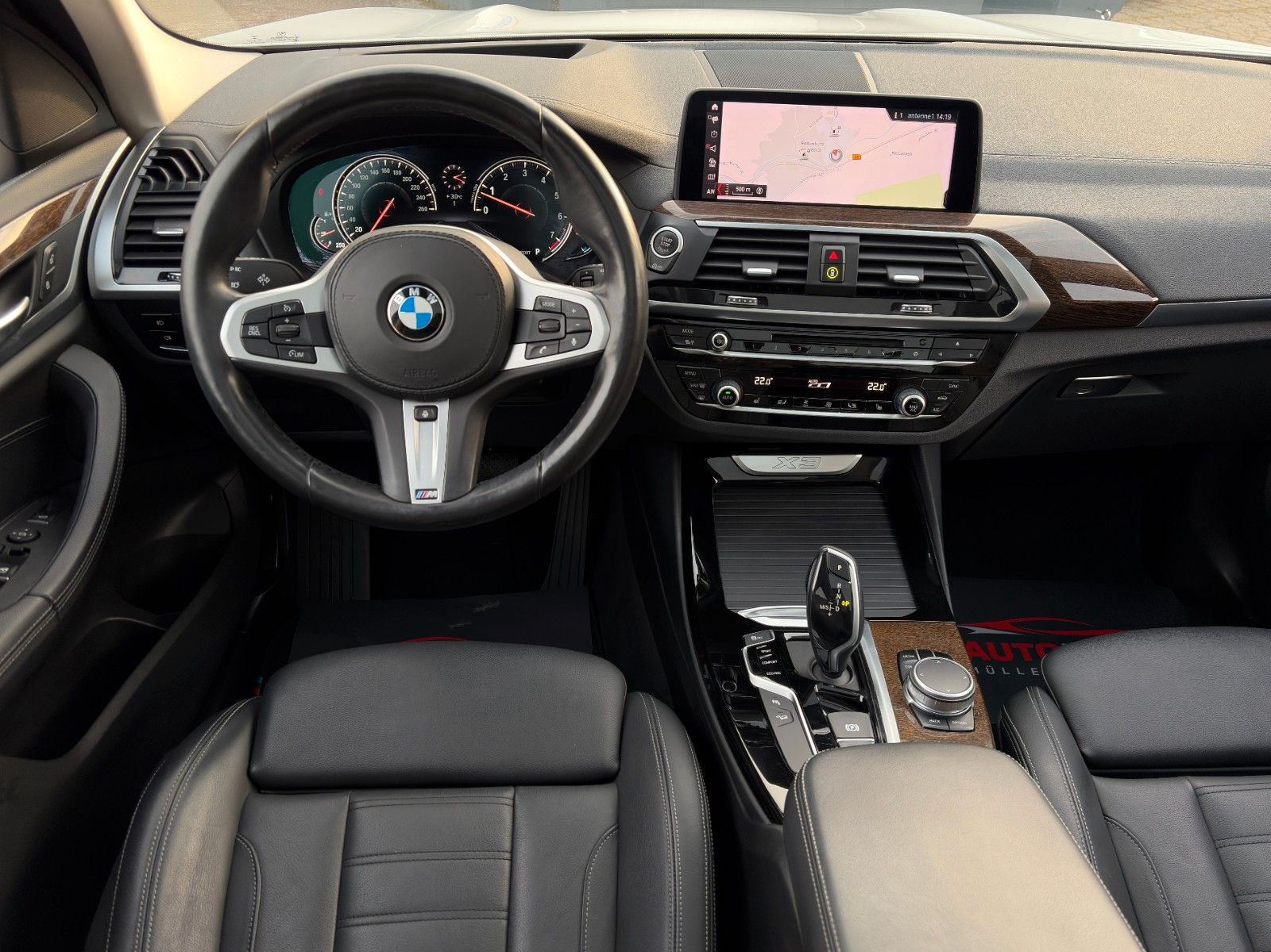 Fahrzeugabbildung BMW X3 xDrive 30i Luxury Line Pano Akustik Komf. HuD