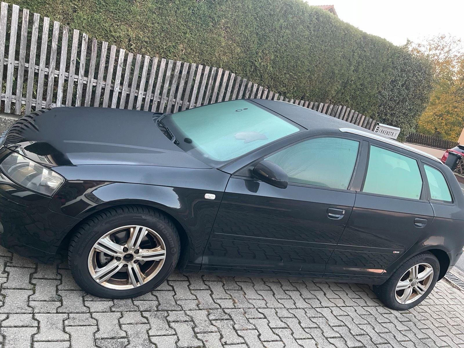 Audi A3 2007 — салон