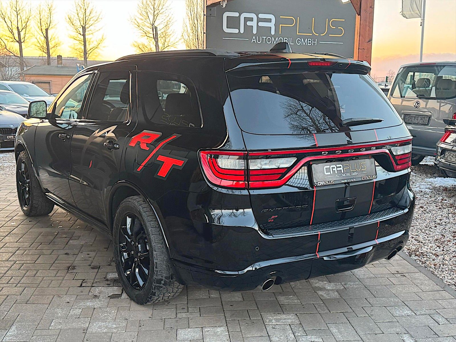 Fahrzeugabbildung Dodge Durango 5.7 V8 R/T 4x4 Night Paket *LED*7 Sitze*