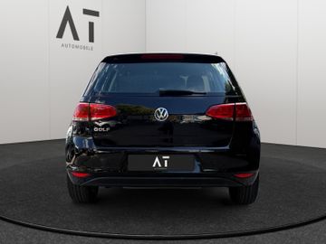 Volkswagen Golf - 4
