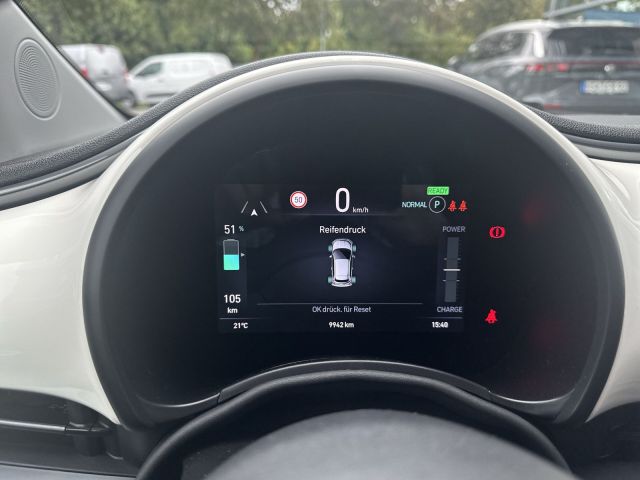 500 e Style Paket 42 kWh KLIMAAUTOMATIK GRA
