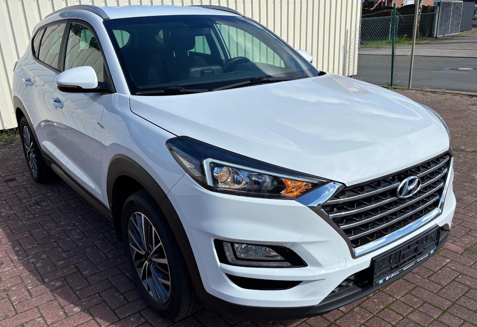 Hyundai TUCSON 1.6 T-GDI Advantage*AHK*SHZ*NAVI*Cam*ISLW
