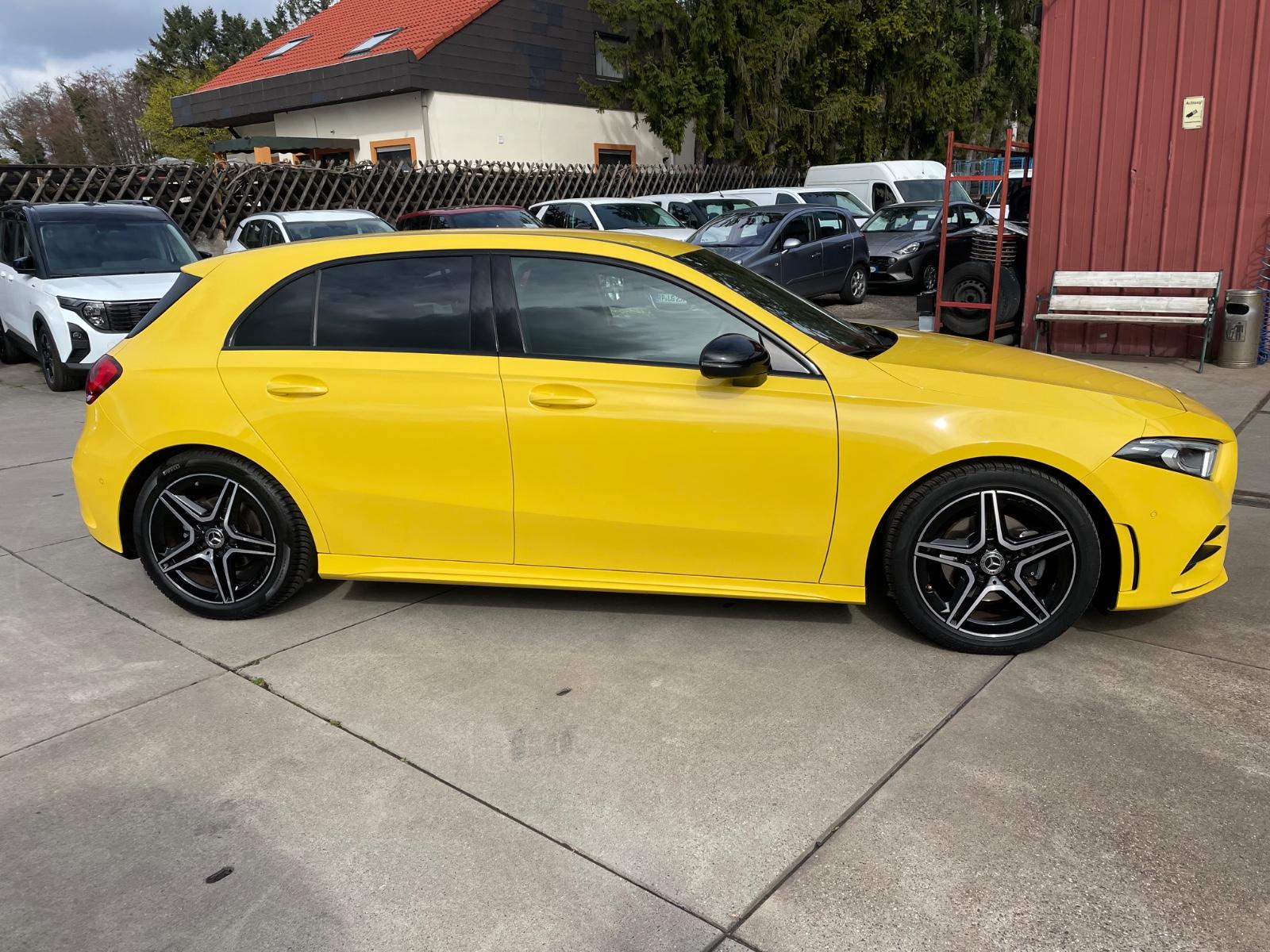 Mercedes-Benz A 180 AMG Line/Klima/Leder/Navi/SitzHei/LED/PDC