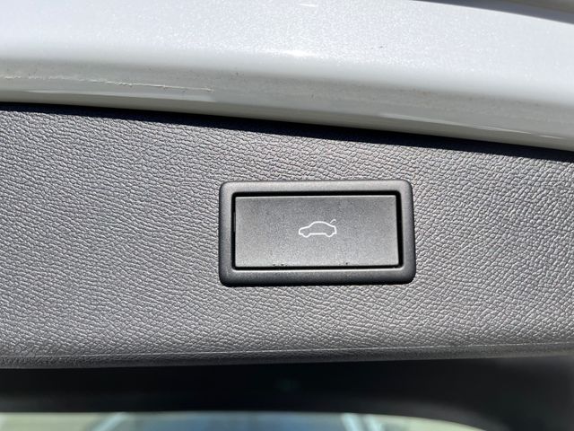 Leon Sportstourer VZ 1.4 e-Hybrid *Matrix/Pano*