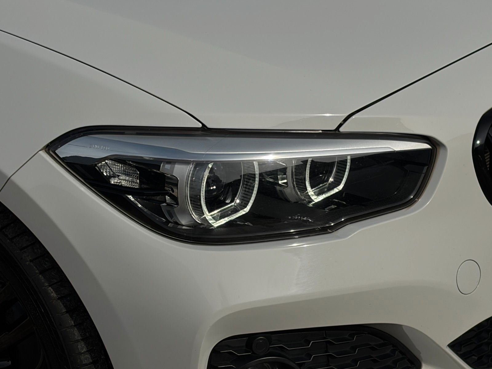 Fahrzeugabbildung BMW 120i M Sport Shadow Aut. SHZ PDC LED Navi TEMP