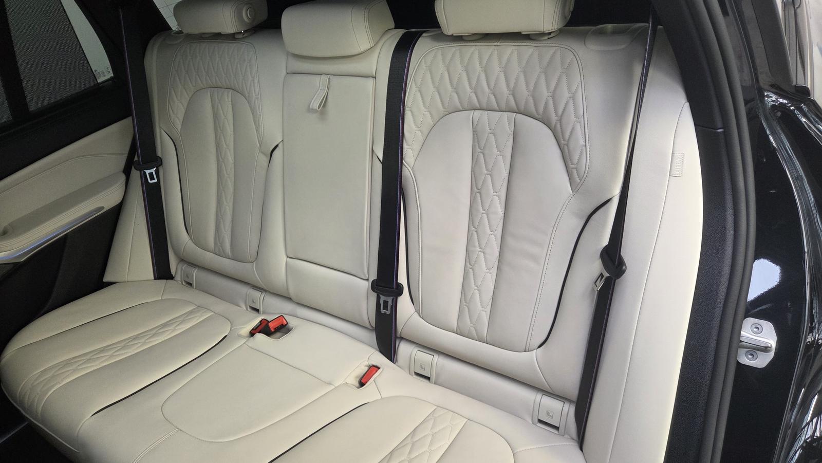 BMW X5 xDr50e M Sport Pro 22Zoll Sitzlüft. ACC AHK